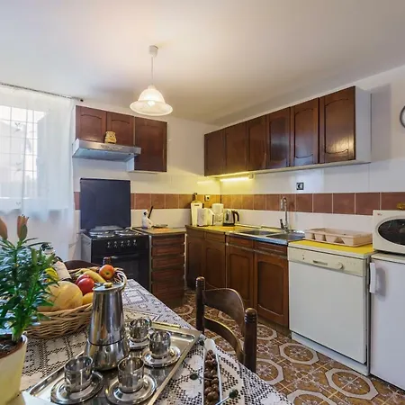 Apartment Ban